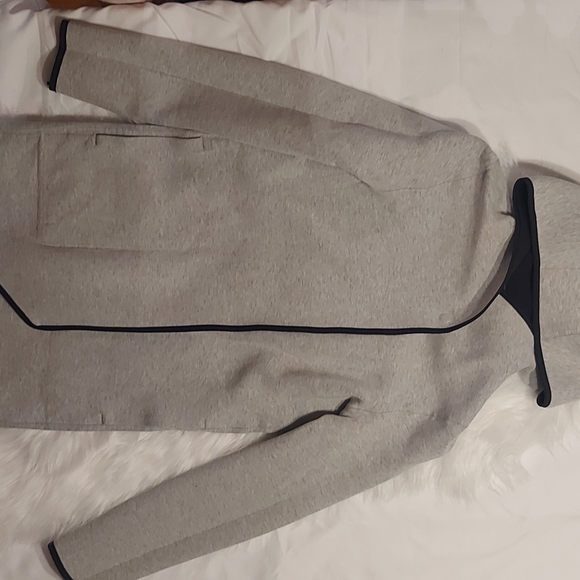 IVIVVA (by Lululemon) On The Double Wrap Reversible Jacket - Picture 8 of 11